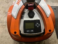 Stihl rmi 422.2 robotmaaier - afbeelding 4 van  7