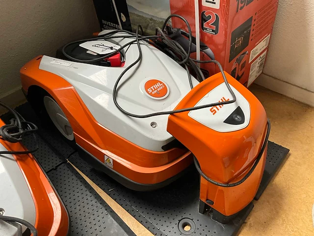 Stihl rmi 522c robotmaaier - afbeelding 1 van  3
