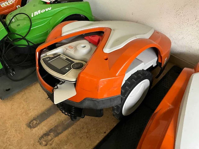 Stihl rmi 632 robotmaaier - afbeelding 1 van  3