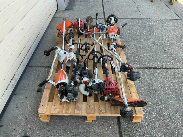 Stihl/ robin bosmaaier (9x) - afbeelding 3 van  8