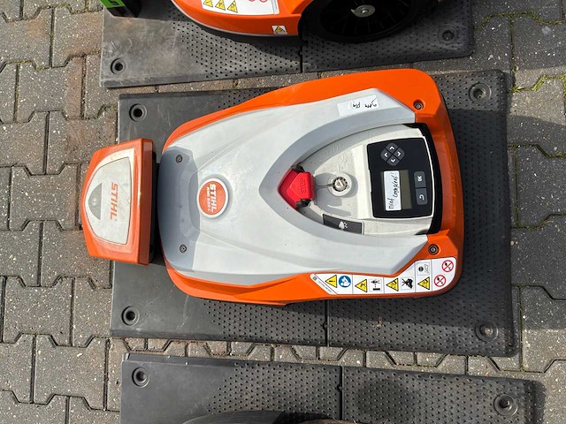 Stihl robotmaaier (7x) - afbeelding 4 van  8