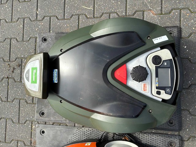 Stihl robotmaaier (7x) - afbeelding 7 van  8