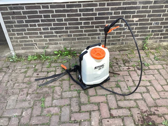 Stihl sg 71 rugnevelspuit - afbeelding 2 van  4
