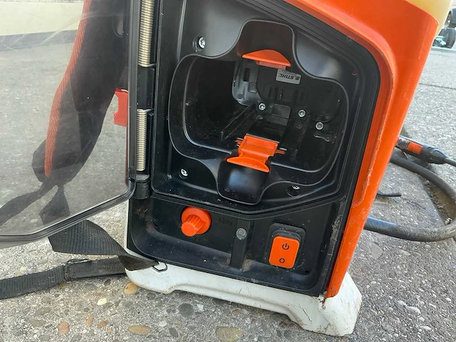 Stihl sga 85 rugspuit - afbeelding 5 van  6