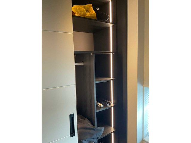 Stijl - kledingkast 250 x250 cm - afbeelding 8 van  8