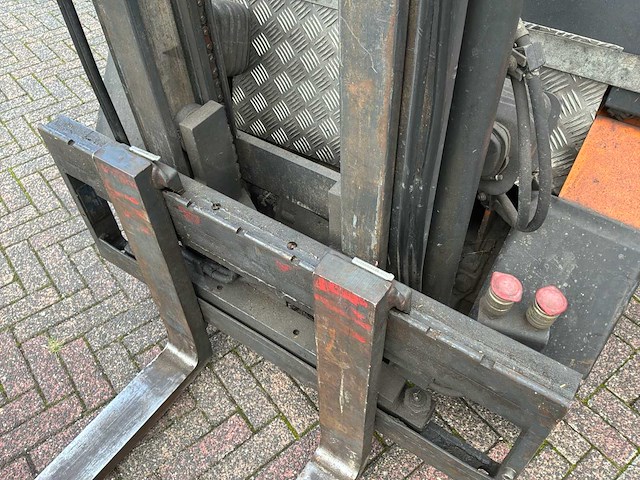 Still - 2002 - r70-25 i - vorkheftruck - afbeelding 15 van  18