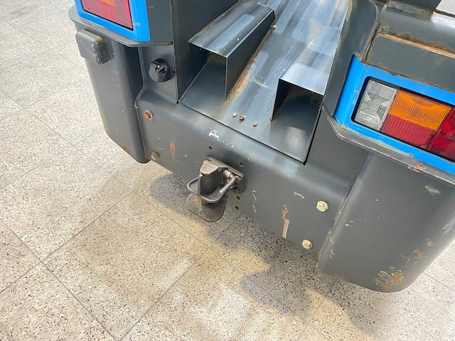 Still - 2009 - r07-25 - industriële trekker - afbeelding 10 van  13