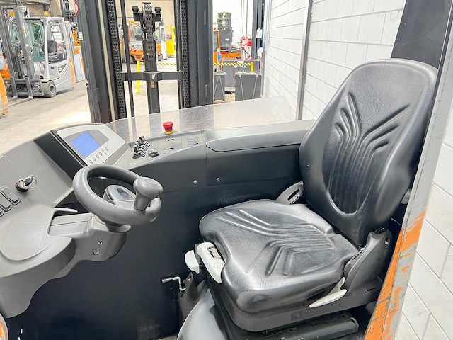 Still - 2010 - fm-x17 - reach truck - afbeelding 8 van  13