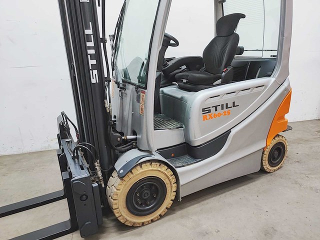 Still - 2014 - rx60-25 - vorkheftruck met vorkenspreider - afbeelding 6 van  14