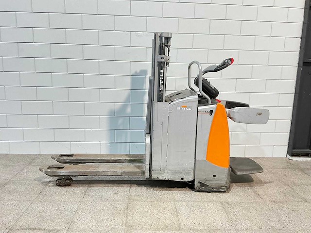 Still - 2015 - exd-sf20 - stapelaar - afbeelding 8 van  16