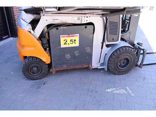 Still - 2015 - rx60-25 - 6.04m triplex, free-lift, side-shift - vorkheftruck - afbeelding 5 van  13