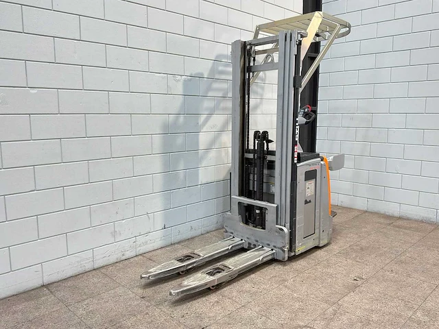 Still - 2016 - exv-sf14 - 4.8m triplex - stapelaar - afbeelding 1 van  17