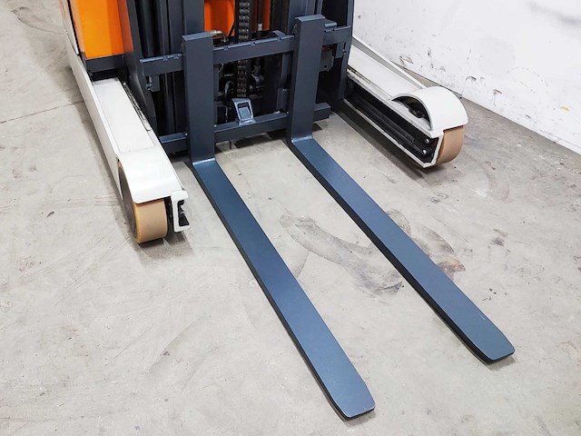 Still - 2018 - fm-x14 - reach truck - afbeelding 2 van  12