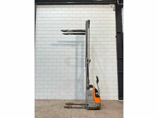 Still - 2019 - exv12 - stapelaar - afbeelding 13 van  13