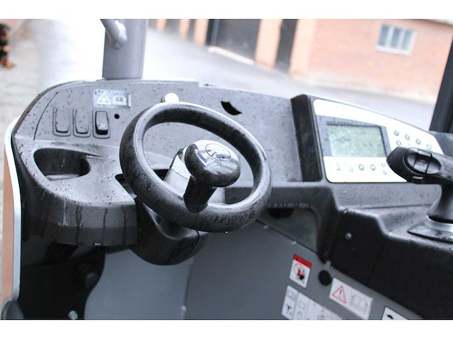 Still - 2020 - fm-x14 - 7.1m triplex, free-lift, side-shift - reach truck - afbeelding 2 van  13