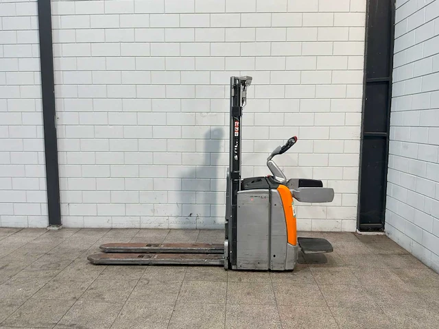 Still - 2021 - exv-sf20 - stapelaar - afbeelding 1 van  13