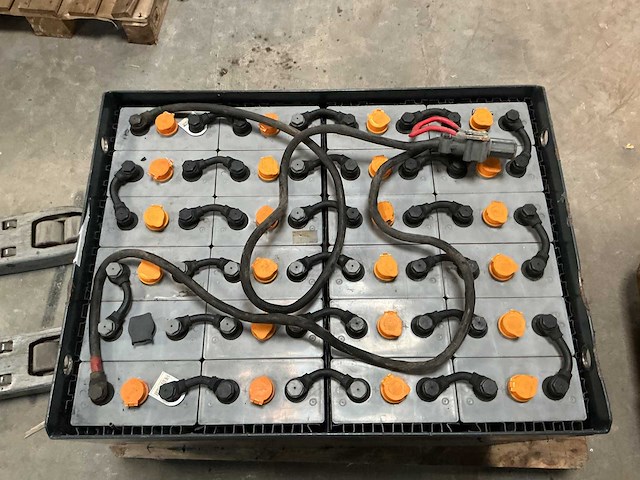 Still - 48v - acculaders - afbeelding 2 van  4