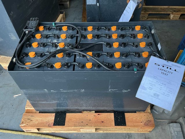 Still - 48v 5 pzs 625ah - battery chargers - 2015 - afbeelding 1 van  4