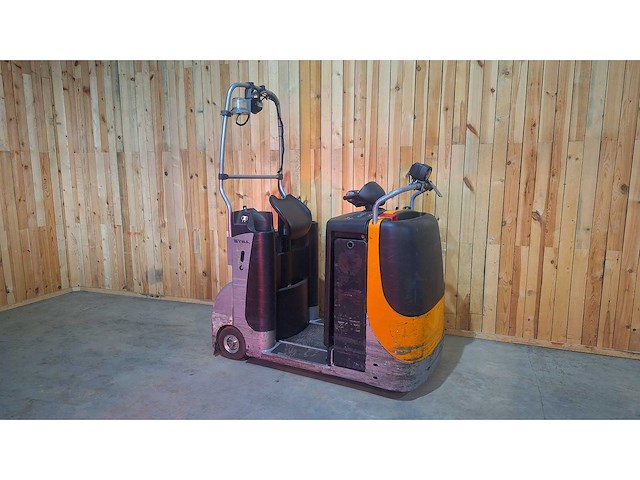 Still - cxt - industriële trekker - 2016 - afbeelding 7 van  12