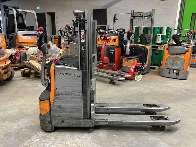 Still - exd-18 - stackers - 2020 - afbeelding 5 van  7