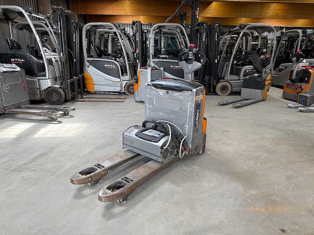 Still - exu16 - electric pallet trucks - 2020 - afbeelding 1 van  8