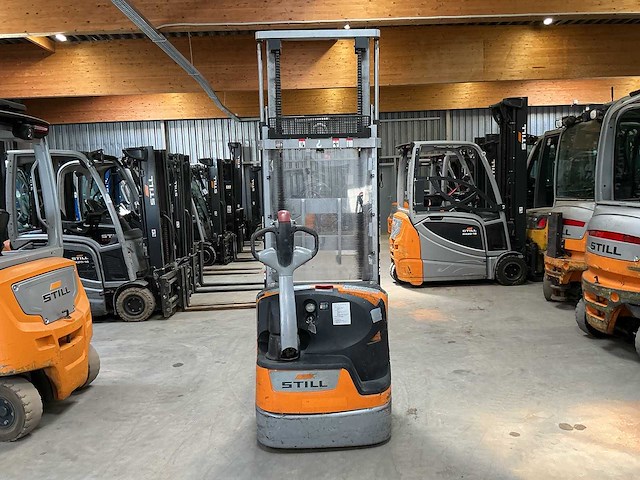 Still - exv-12i - stackers - 2020 - afbeelding 4 van  7