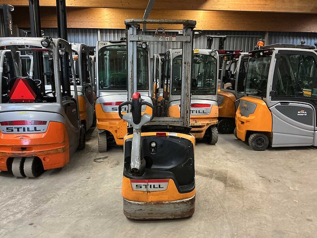 Still - exv 14 c - stackers - 2015 - afbeelding 2 van  8