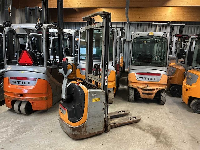 Still - exv 14 c - stackers - 2015 - afbeelding 3 van  8