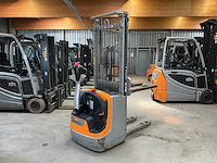Still - exv-14c - stackers - 2019 - afbeelding 2 van  7