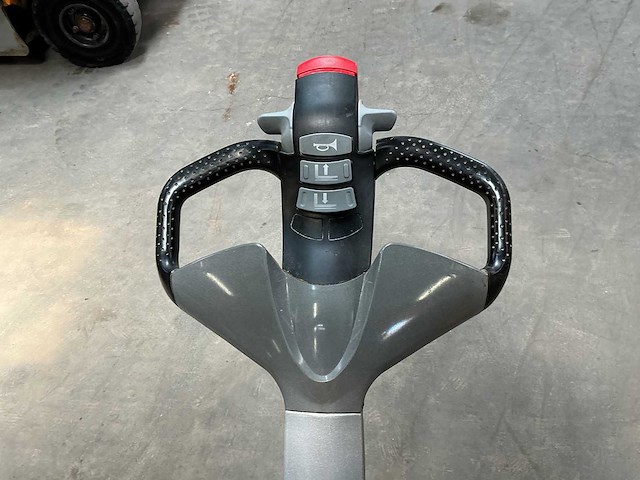 Still - exv-14c - stackers - 2019 - afbeelding 7 van  7