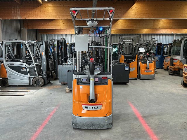 Still - exv-14i - stackers - 2020 - afbeelding 4 van  8