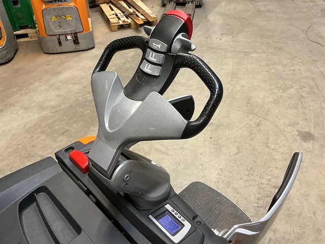 Still - exv-sf 14 - stackers - 2017 - afbeelding 9 van  11