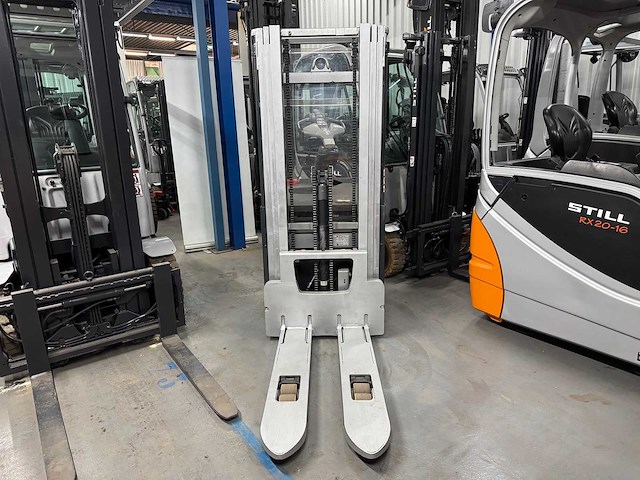 Still - exv-sf 20i - stackers - 2017 - afbeelding 4 van  5