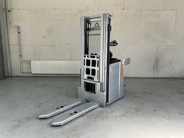 Still - exv-sf16 - stackers - 2020 - afbeelding 1 van  7