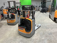 Still - exv10 - stackers - 2018 - afbeelding 4 van  6