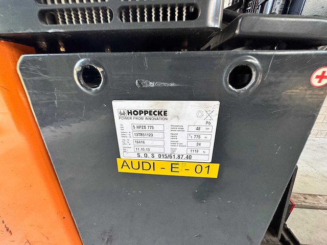 Still - fm-se-14 - reach heftruck - 2013 - afbeelding 8 van  10