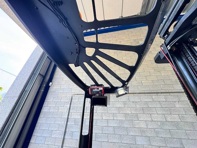Still - fm-se-14 - reach heftruck - 2013 - afbeelding 9 van  10
