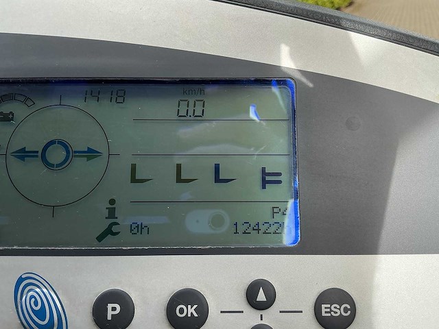 Still - fmx-12 - reach forklift - 2017 - afbeelding 10 van  11