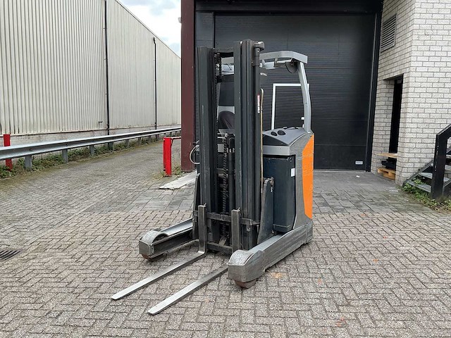Still - fmx-14 - reach forklift - 2014 - afbeelding 1 van  9