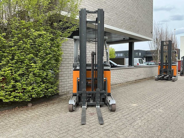 Still - fmx-14 - reach forklift - 2018 - afbeelding 2 van  8