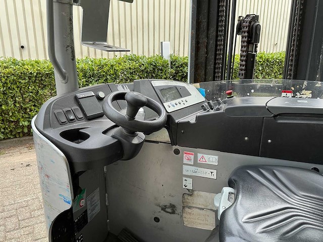 Still - fmx-14 - reach forklift - 2018 - afbeelding 5 van  8