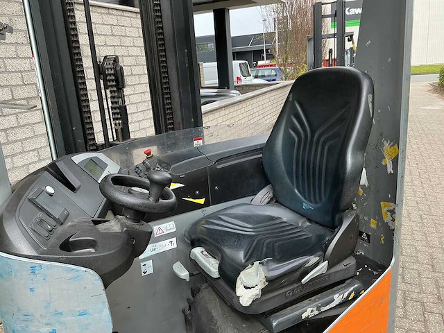 Still - fmx-14 - reach forklift - 2018 - afbeelding 4 van  8