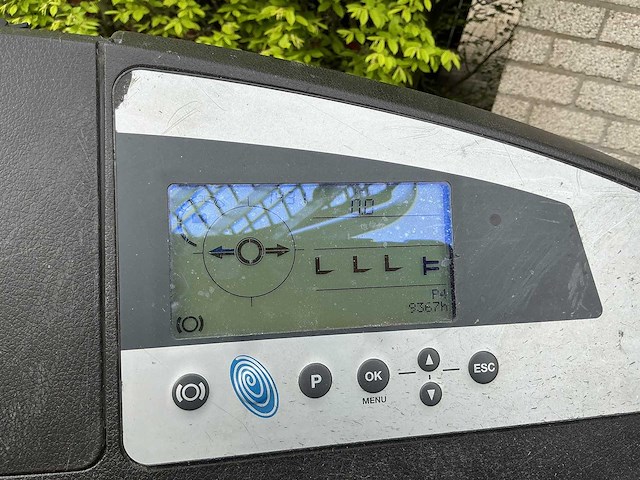 Still - fmx-14 - reach forklift - 2018 - afbeelding 6 van  8