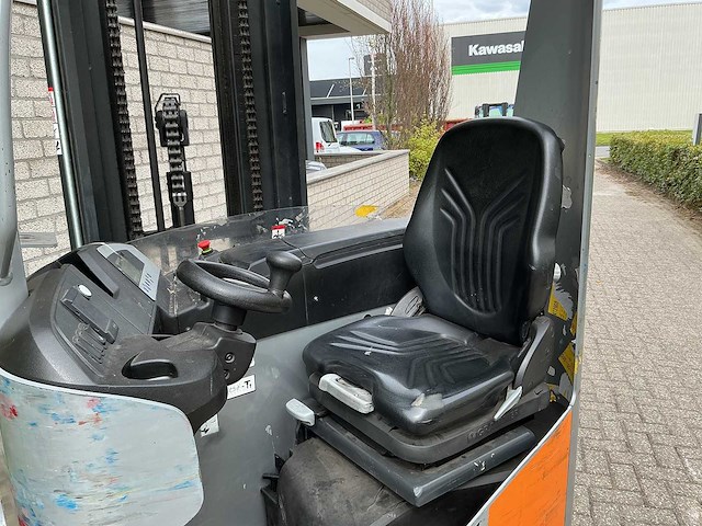 Still - fmx-14 - reach forklift - 2018 - afbeelding 4 van  8