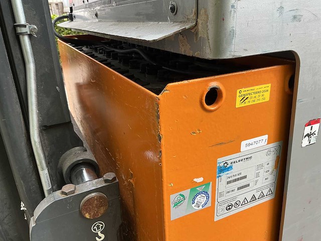 Still - fmx-14 - reach forklift - 2018 - afbeelding 8 van  8