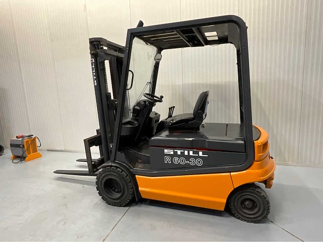 Still - r60-30 - vorkheftruck triplex - freelift - sideshift - acculader - verwarming - afbeelding 9 van  19