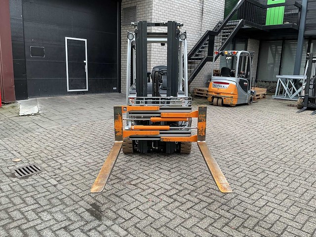 Still - rx20-20 - forklift trucks - 2013 - afbeelding 12 van  13