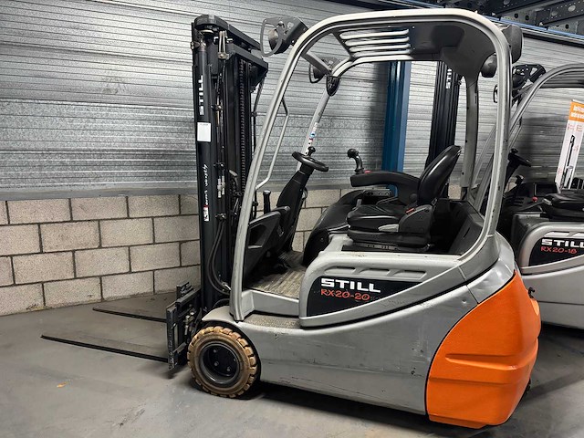 Still - rx20-20 - forklift trucks - 2013 - afbeelding 1 van  12