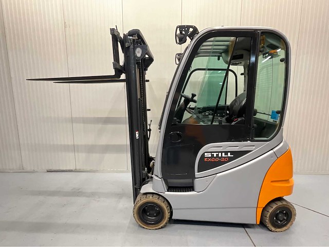 Still - rx60-20 - vorkheftruck - triplex - freelift - gesloten cabine - bluespot - 3e en 4e functie - afbeelding 12 van  21