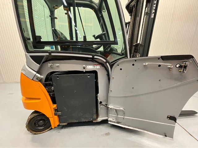 Still - rx60-20 - vorkheftruck triplex - freelift - gesloten cabine - 3e en 4e functie - bluespot - afbeelding 9 van  19